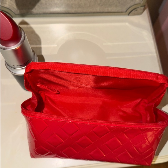MAC Cosmetics Set & Storage Container - Picture 10 of 10
